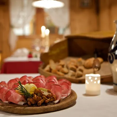 Hotel B&B Pardeller 3*